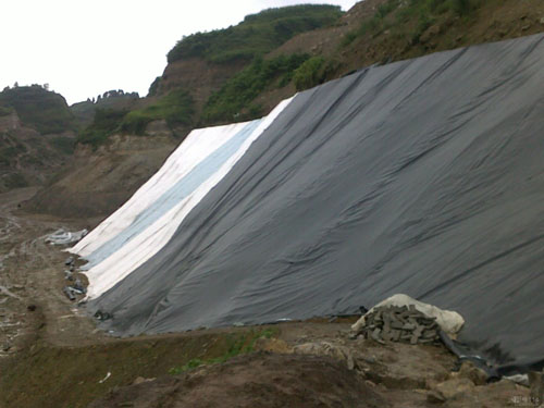 Composite anti-seepage membrane laying project