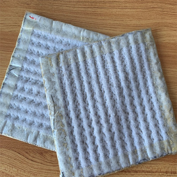 Swollen waterproof blanket